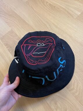 Rook Black Graphic Bucket Hat with Red Lips and Blue Script OS